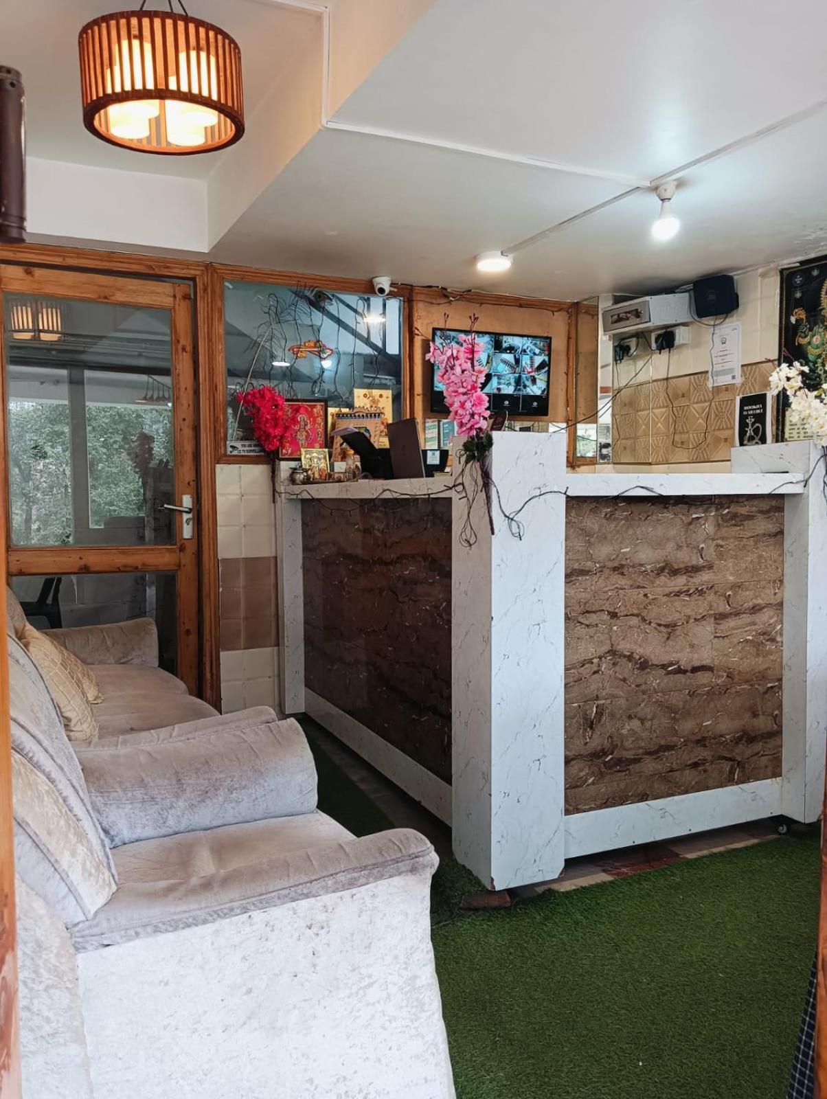 B&B Aston Shimla Hill'S Ngoại thất bức ảnh